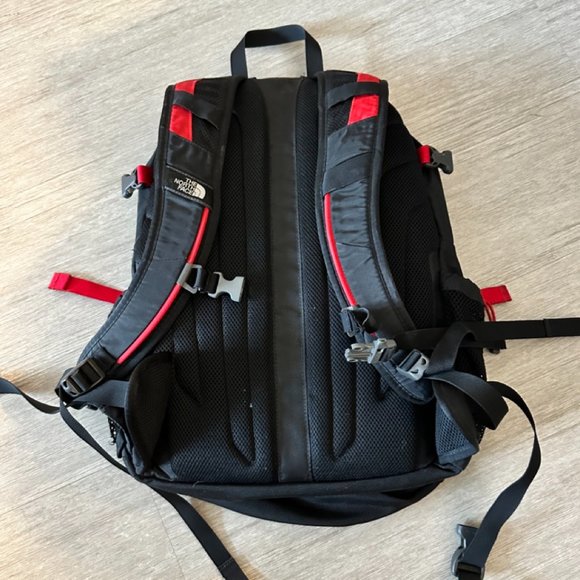 The North Face Recon Backpack - Picture 5 of 7